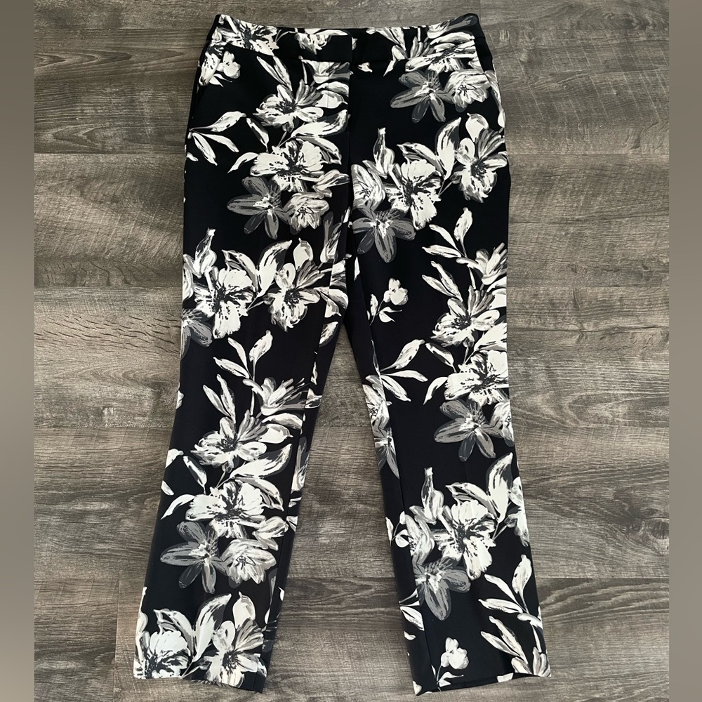 Cynthia Rowley floral pants 🦨